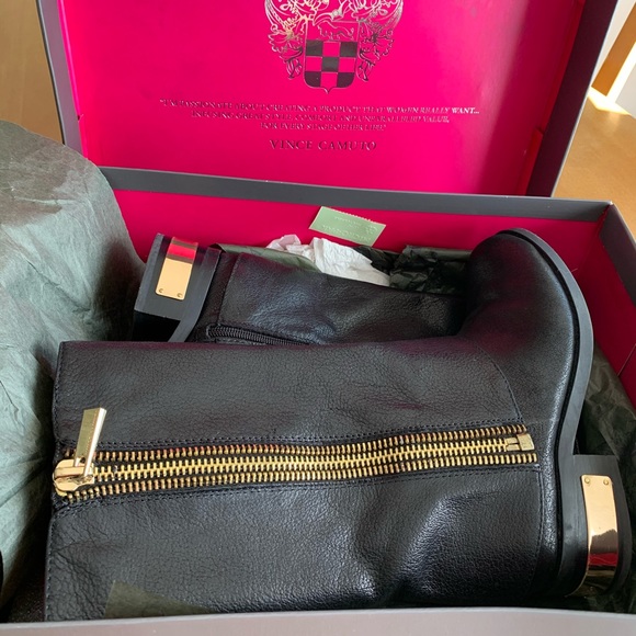 MISMATCH!! Vince Camuto Black Leather π€ Zipper Gold Hardware π Winivie Boots! - Picture 16 of 16